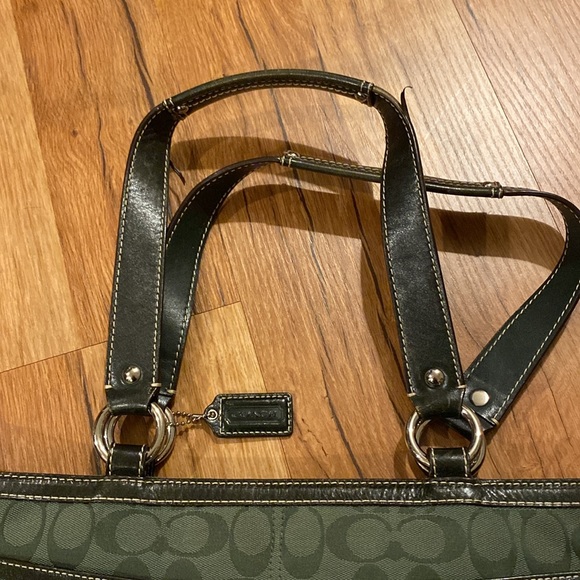 Hunter Green COACH bag - Picture 4 of 12